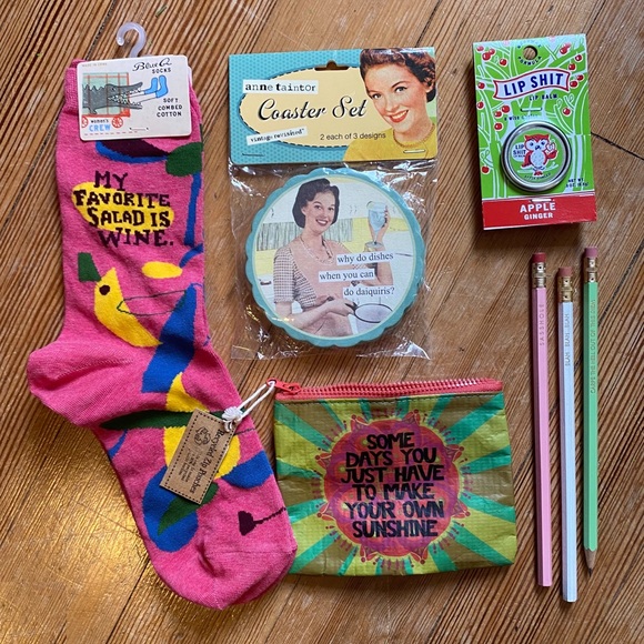 Sassy Gifts Bundle 💁🏻♀️🖕🏼 - Picture 1 of 12